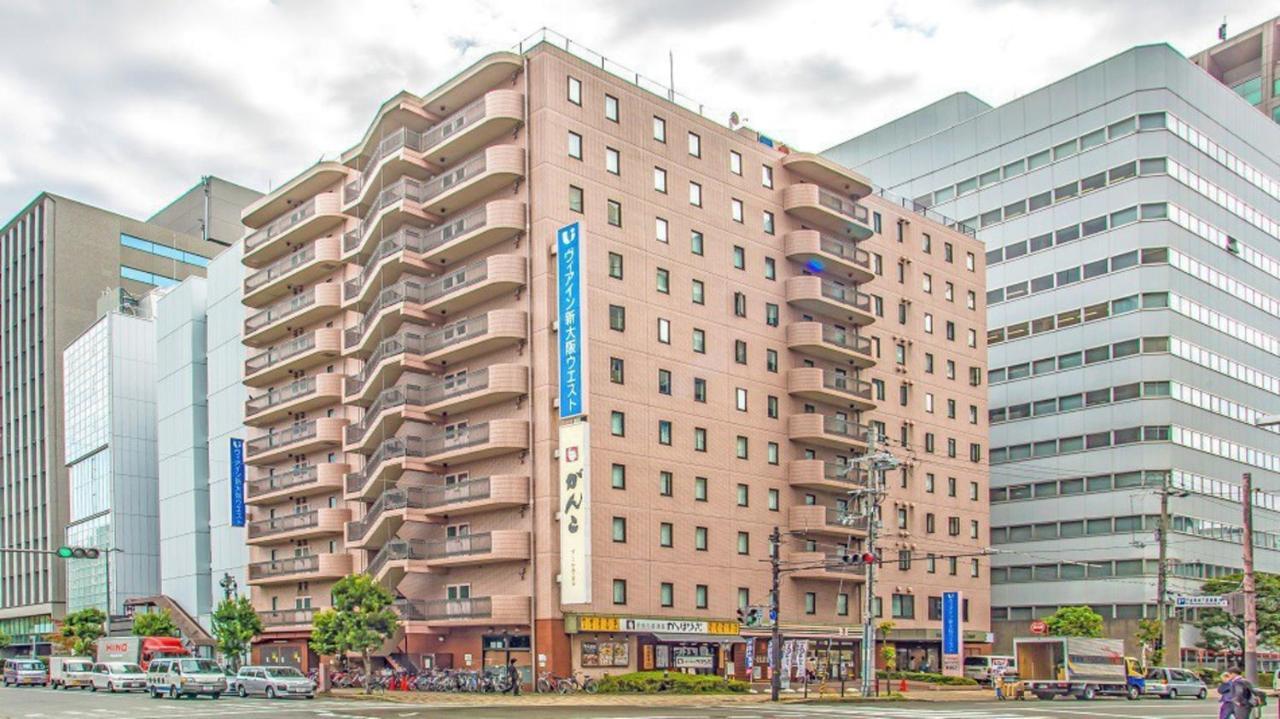 Via Inn Shin Osaka West Екстер'єр фото