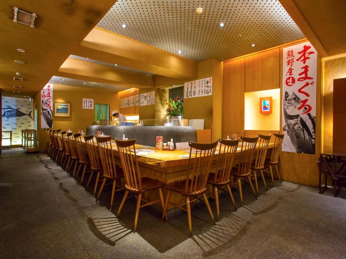 Via Inn Shin Osaka West Екстер'єр фото