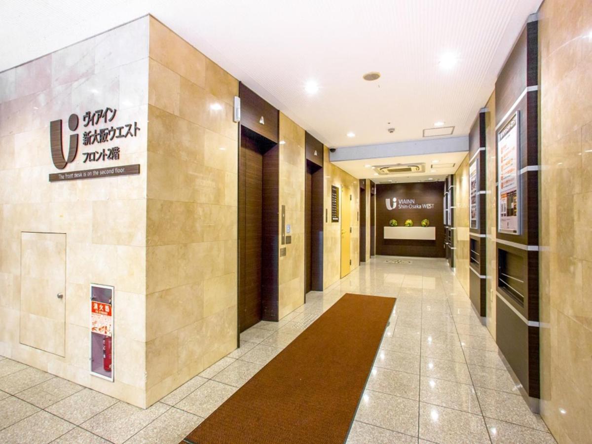 Via Inn Shin Osaka West Екстер'єр фото