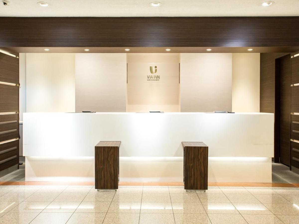 Via Inn Shin Osaka West Екстер'єр фото